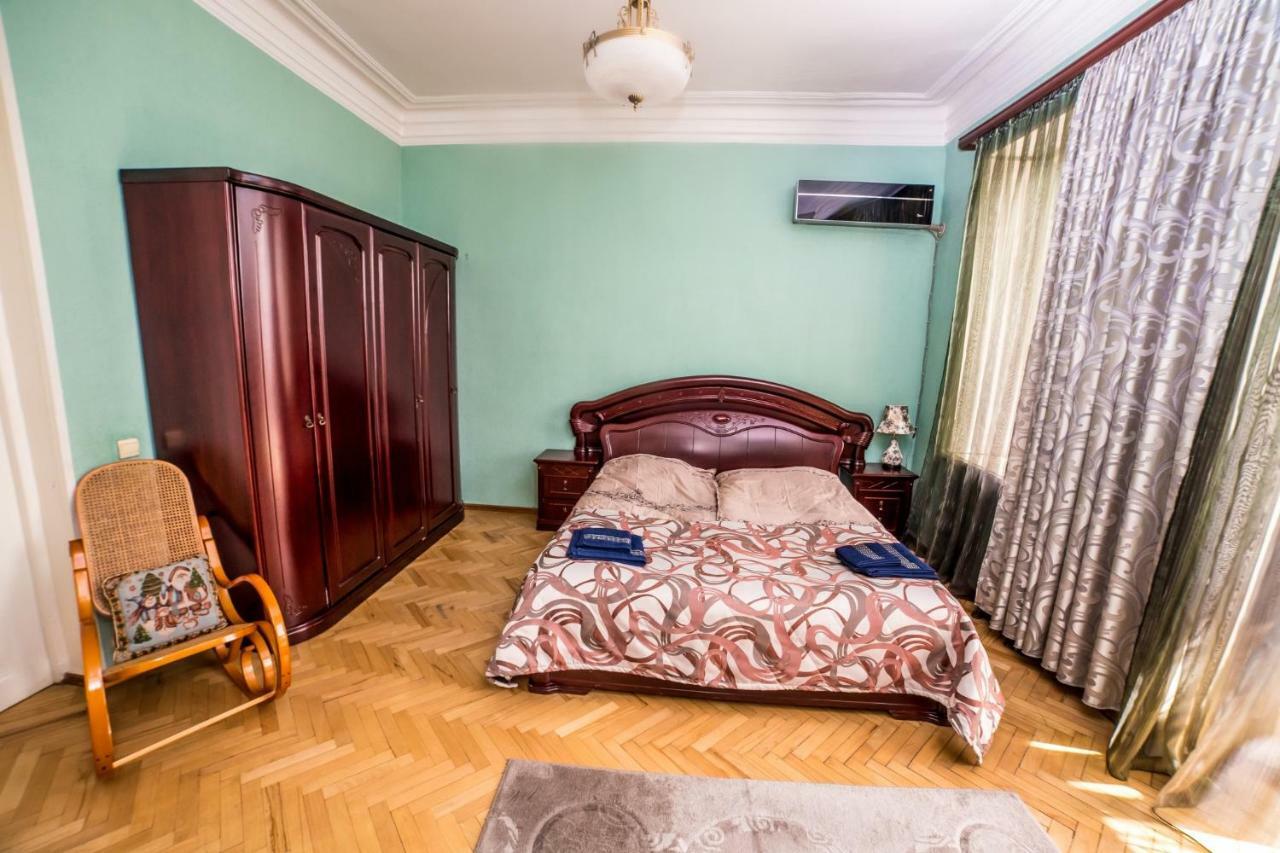 Gold District Apartment Tbilisi Exterior photo