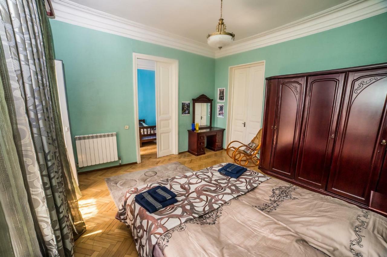 Gold District Apartment Tbilisi Exterior photo