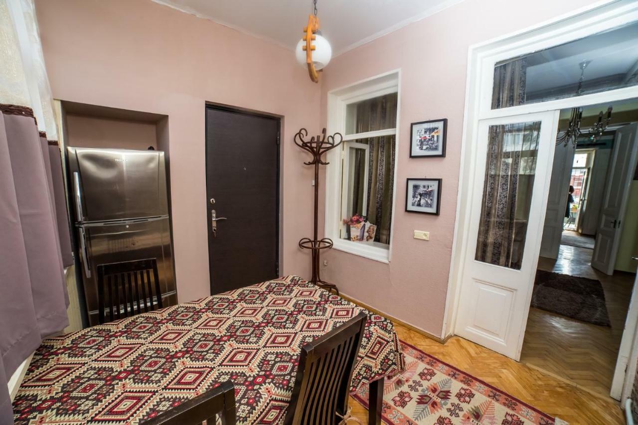 Gold District Apartment Tbilisi Exterior photo