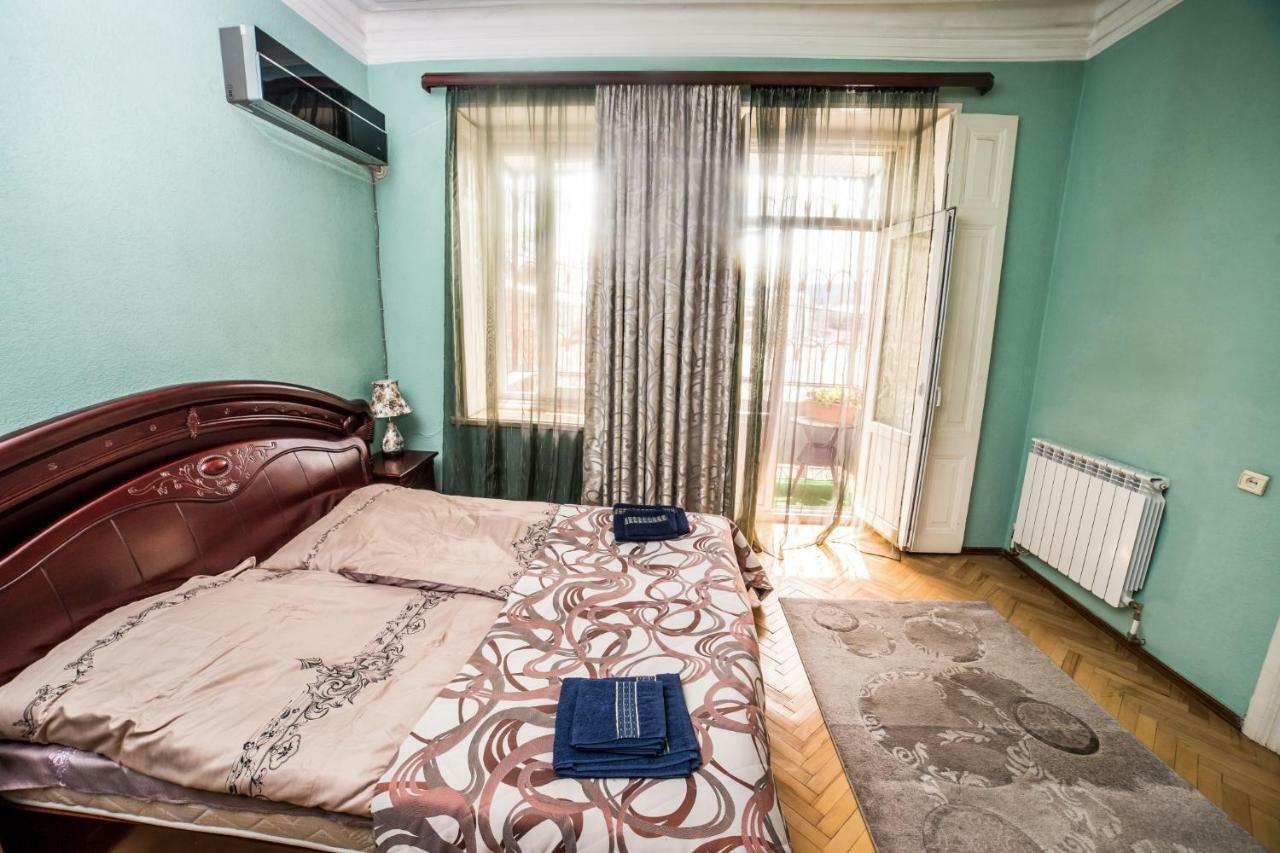 Gold District Apartment Tbilisi Exterior photo